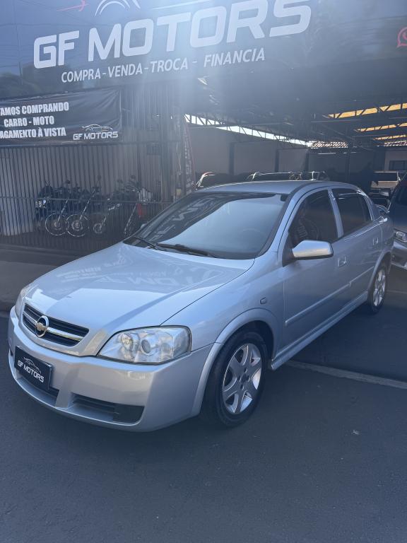 CHEVROLET Astra Hatch - Foto