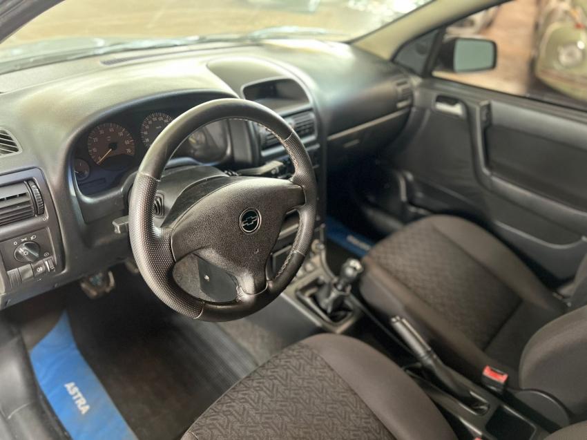 CHEVROLET Astra Hatch - Foto