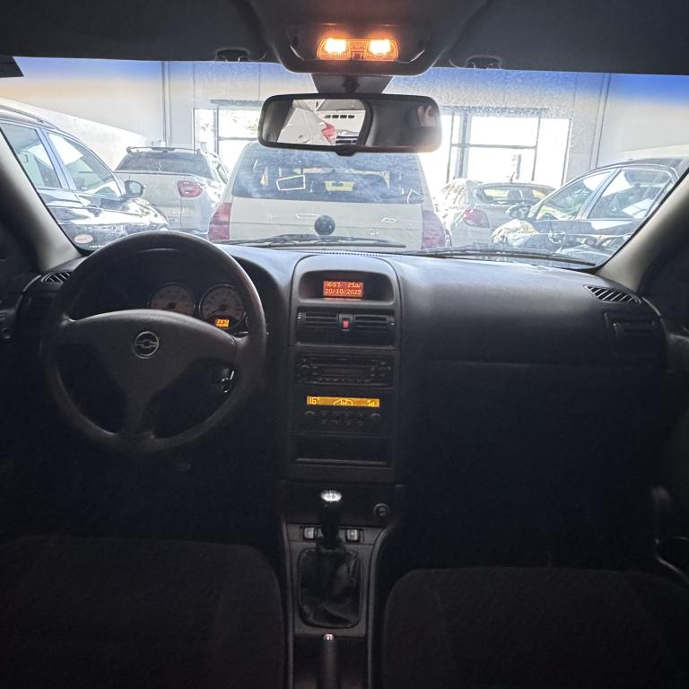 CHEVROLET Astra Hatch - Foto