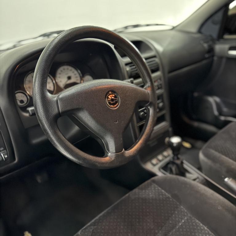 CHEVROLET Astra Hatch - Foto