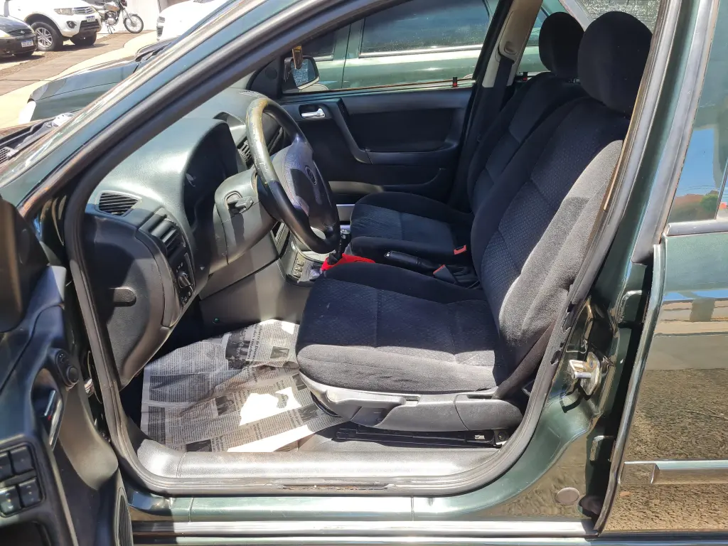 CHEVROLET Astra Hatch - Foto