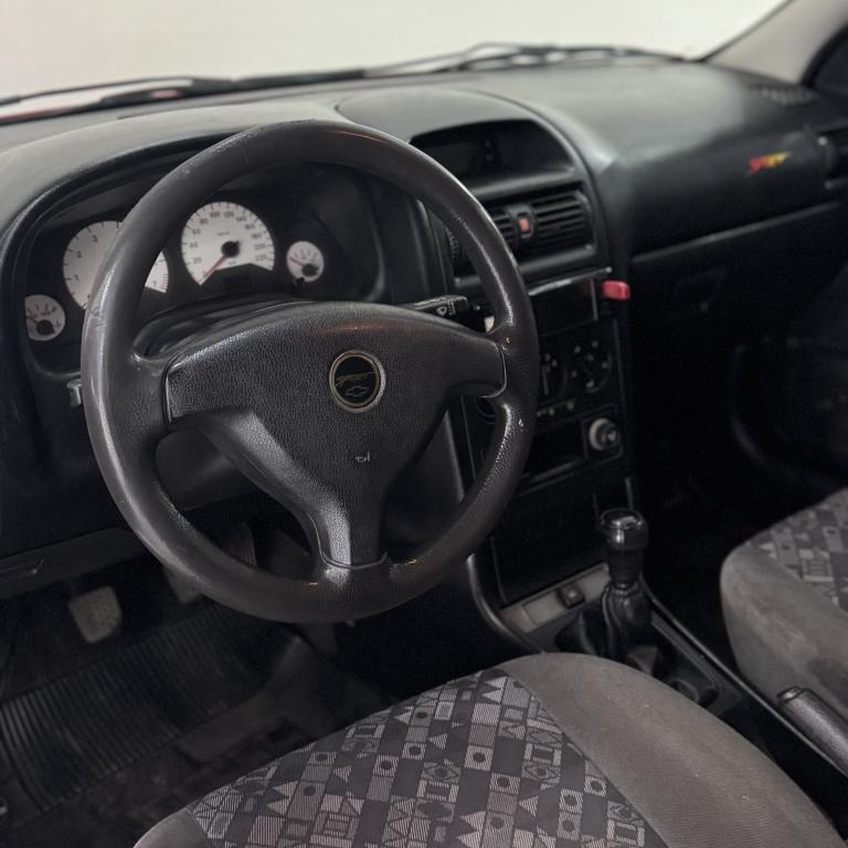 CHEVROLET Astra Hatch - Foto