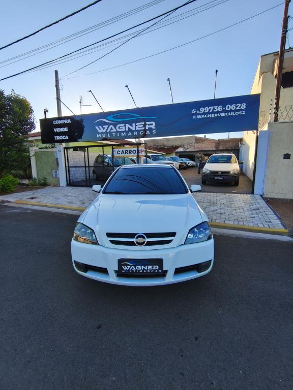 CHEVROLET Astra Hatch - Foto
