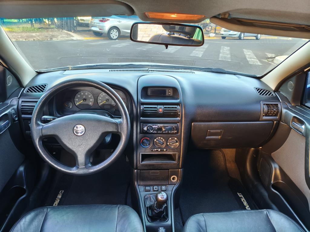 CHEVROLET Astra Hatch - Foto