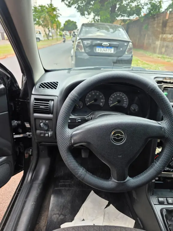 CHEVROLET Astra Hatch - Foto