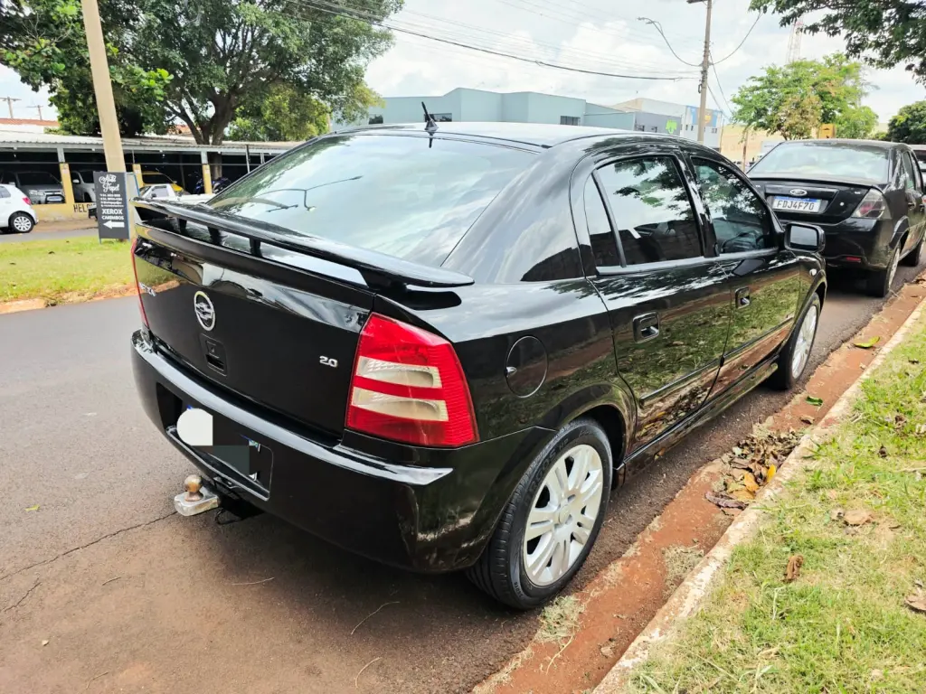 CHEVROLET Astra Hatch - Foto