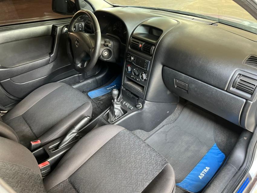 CHEVROLET Astra Hatch - Foto