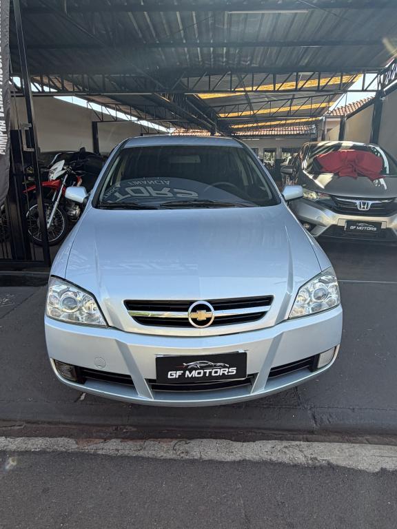 CHEVROLET Astra Hatch - Foto