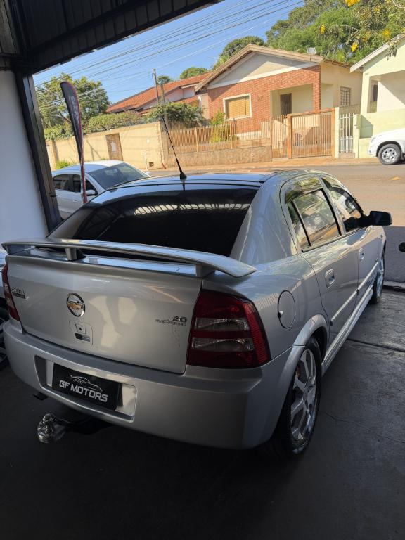 CHEVROLET Astra Hatch - Foto