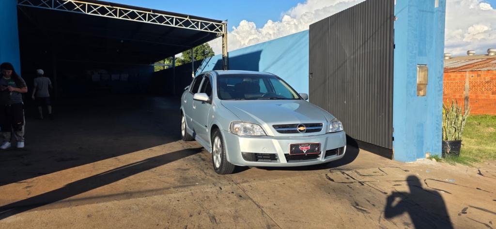 CHEVROLET Astra Hatch - Foto