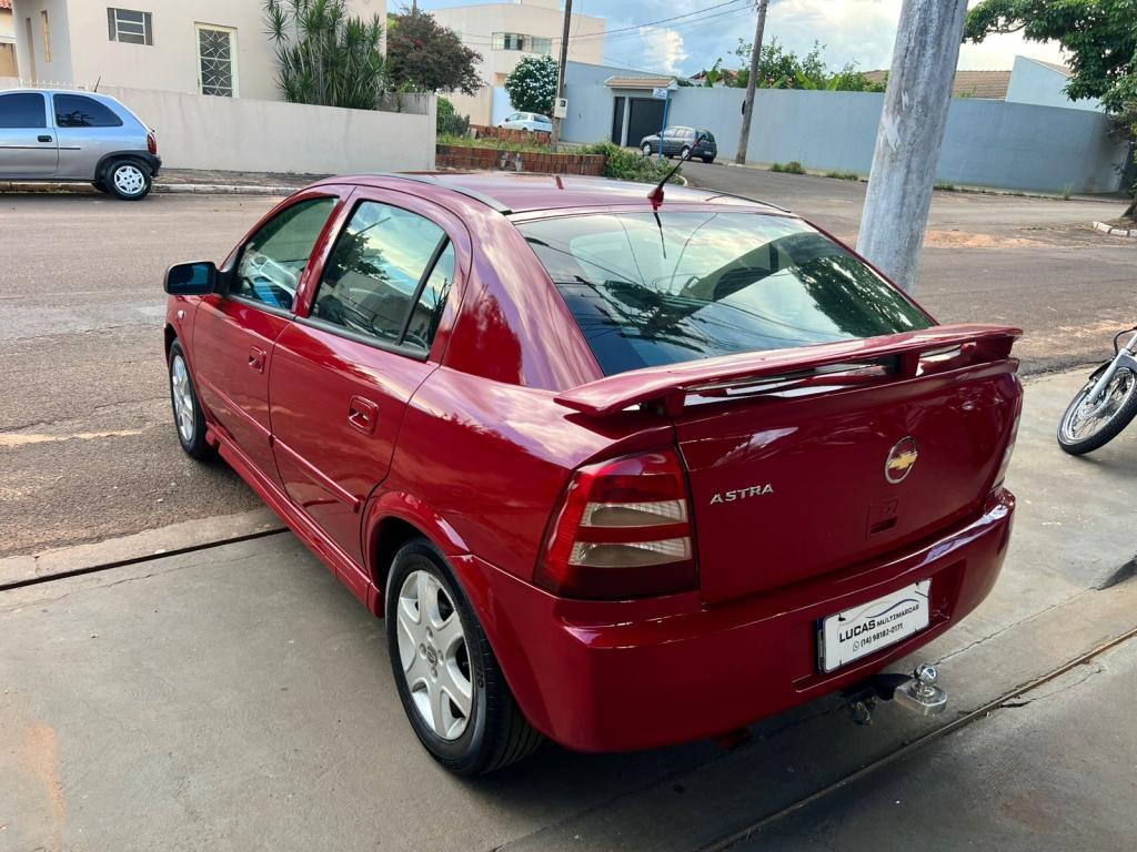 CHEVROLET Astra Hatch - Foto