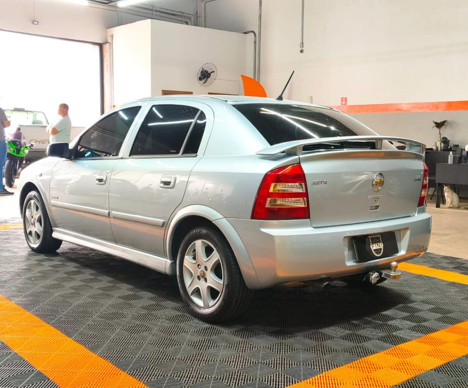 CHEVROLET Astra Hatch - Foto