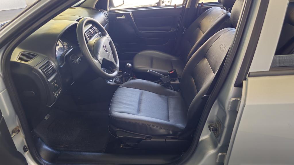 CHEVROLET Astra Hatch - Foto