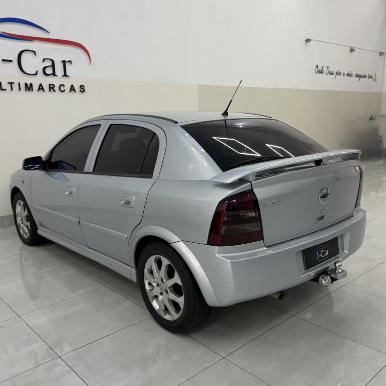 CHEVROLET Astra Hatch - Foto