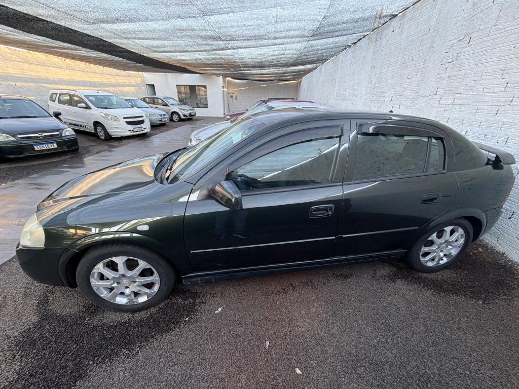CHEVROLET Astra Hatch - Foto