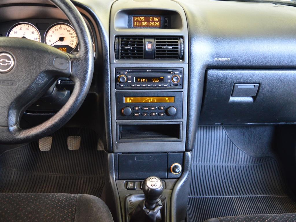 CHEVROLET Astra Hatch - Foto