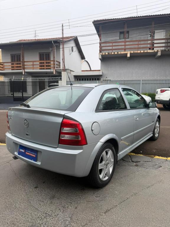 CHEVROLET Astra Hatch - Foto