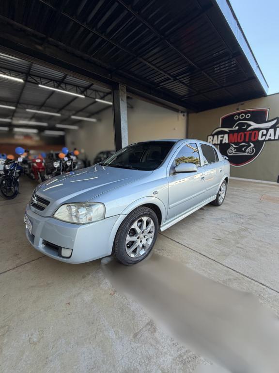 CHEVROLET Astra Hatch - Foto