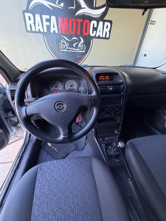 CHEVROLET Astra Hatch - Foto