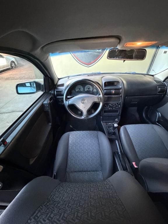 CHEVROLET Astra Hatch - Foto