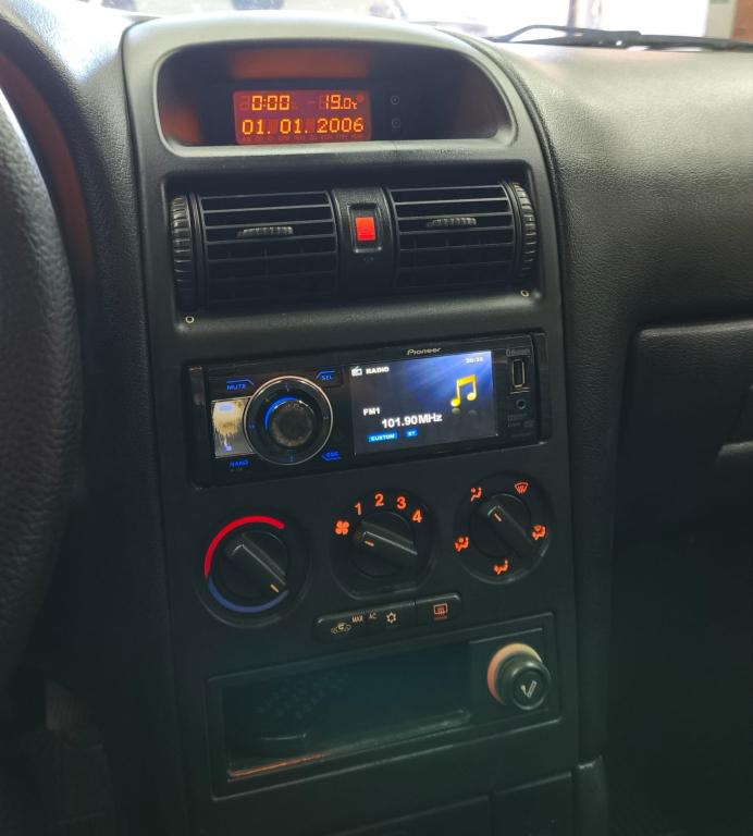 CHEVROLET Astra Hatch - Foto