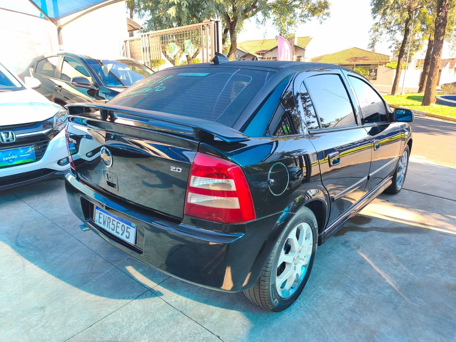 CHEVROLET Astra Hatch - Foto
