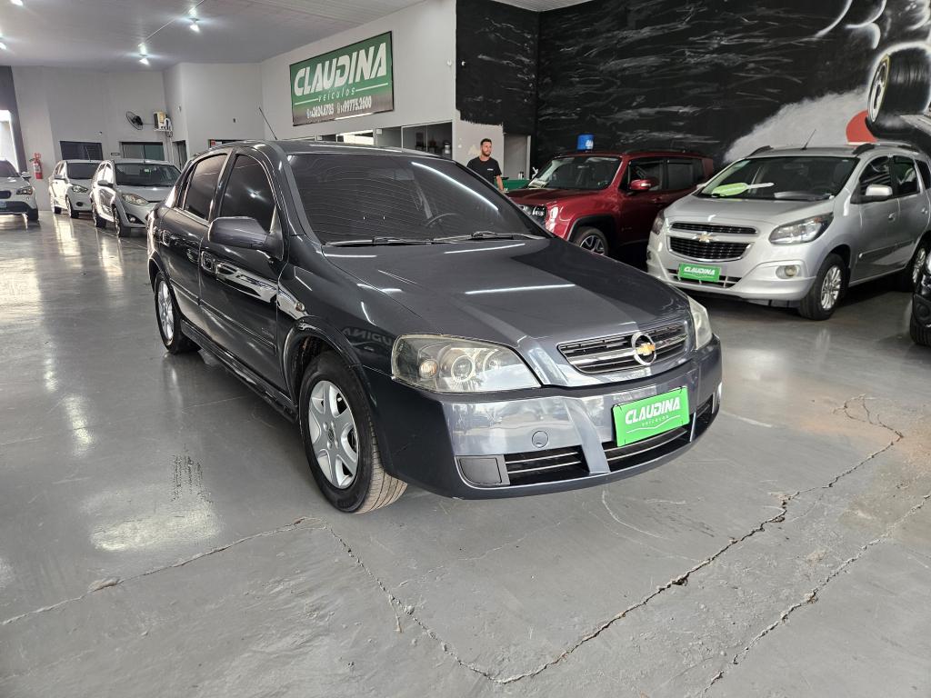 CHEVROLET Astra Hatch - Foto