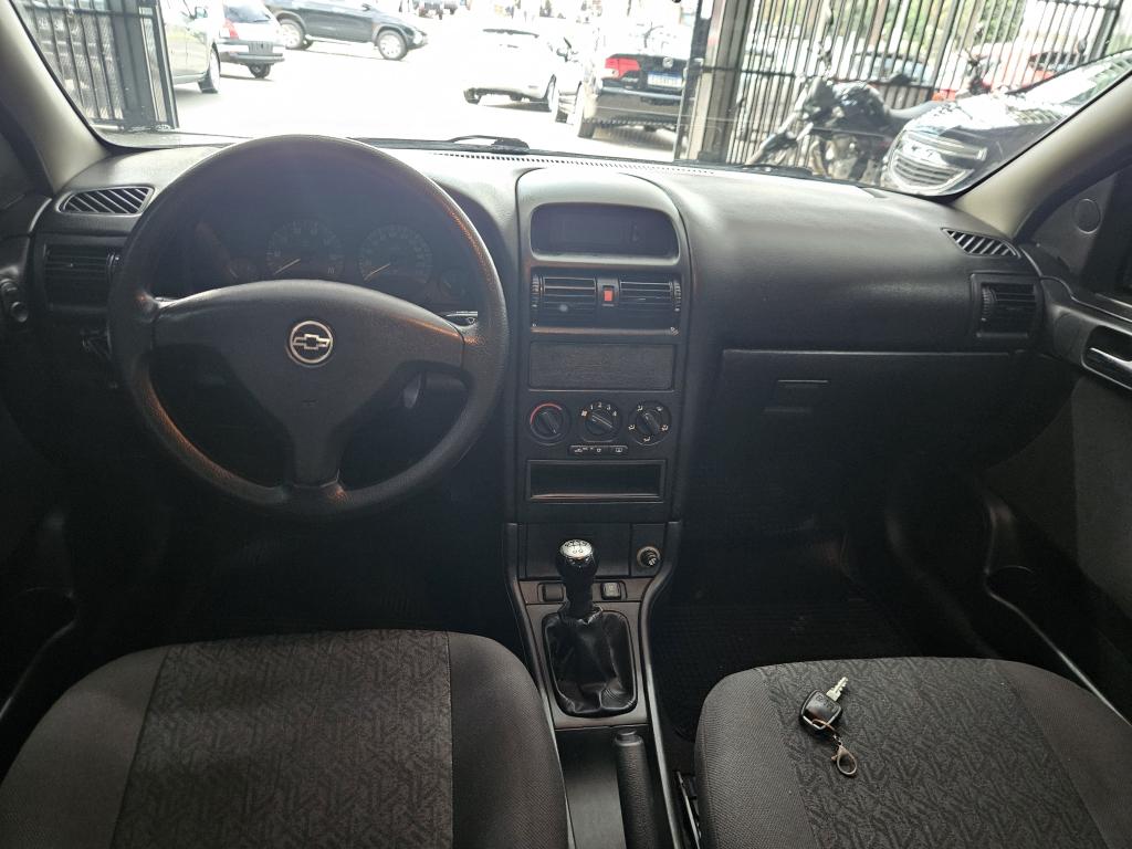 CHEVROLET Astra Hatch - Foto