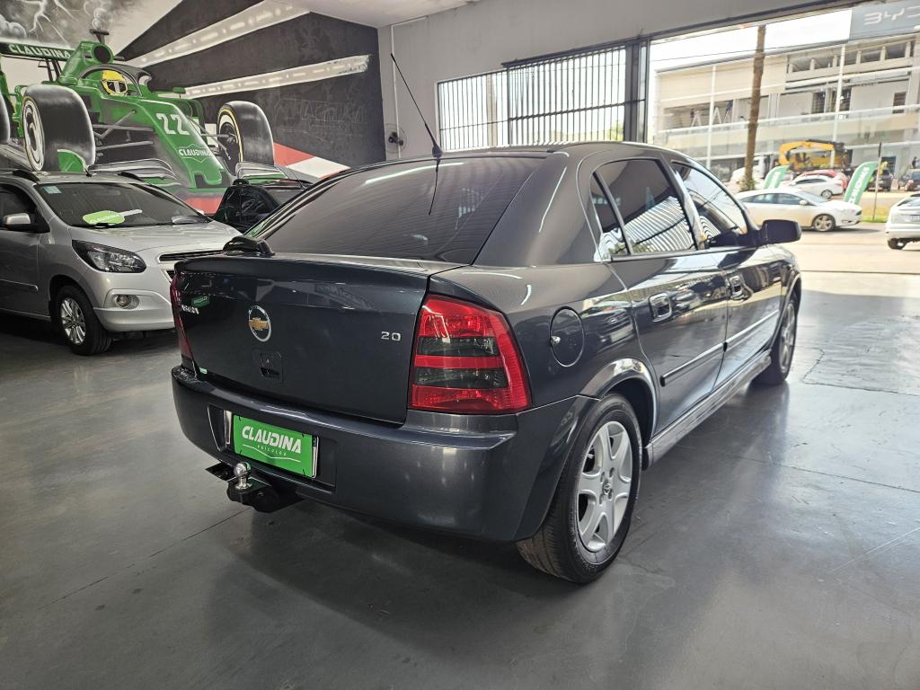 CHEVROLET Astra Hatch - Foto