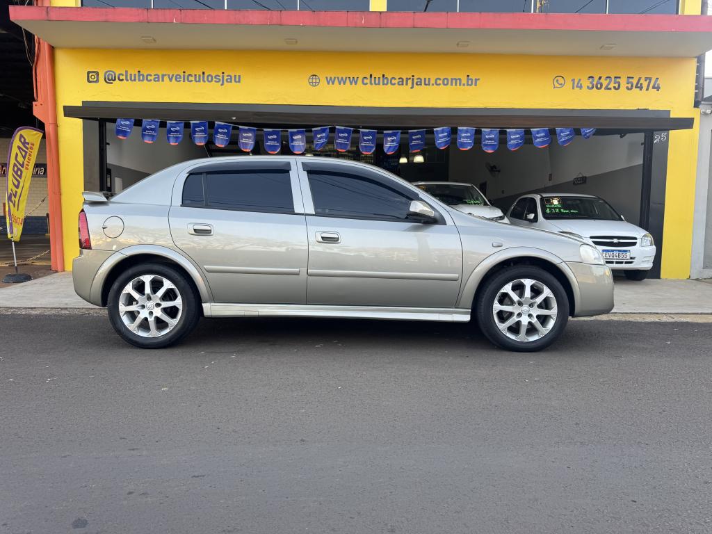 CHEVROLET Astra Hatch