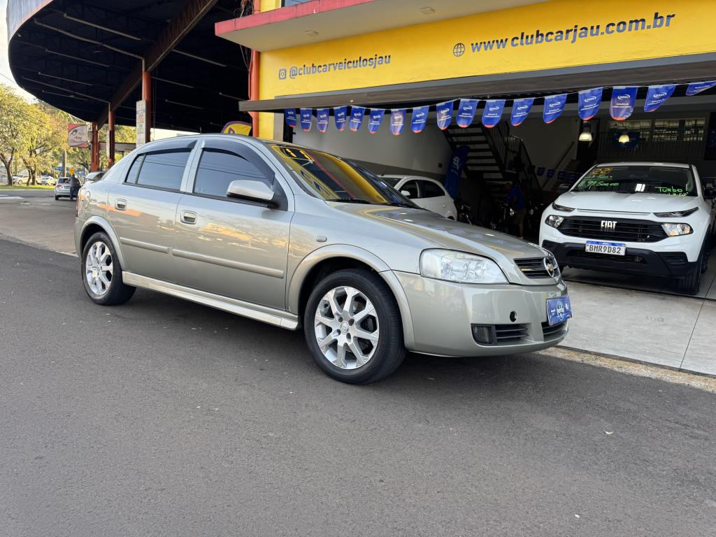 CHEVROLET Astra Hatch - Foto