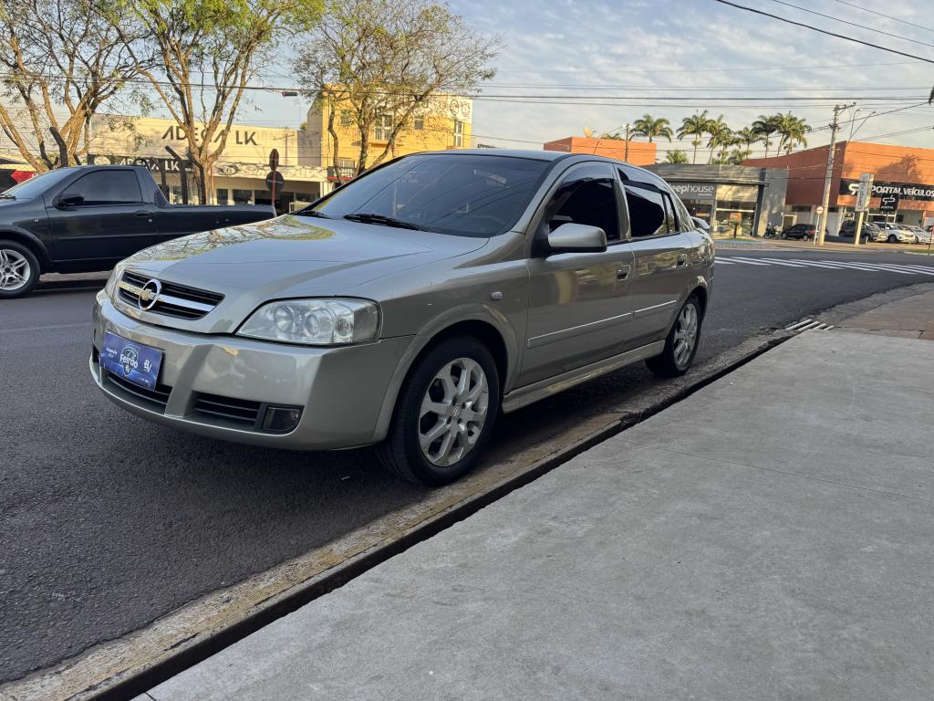 CHEVROLET Astra Hatch - Foto