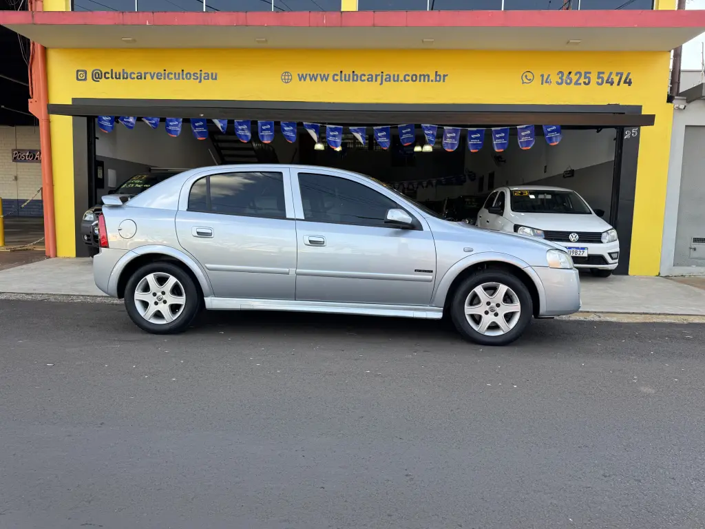 CHEVROLET Astra Hatch