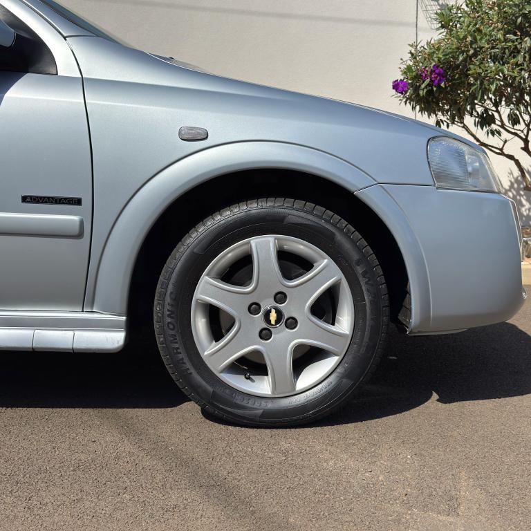 CHEVROLET Astra Hatch - Foto