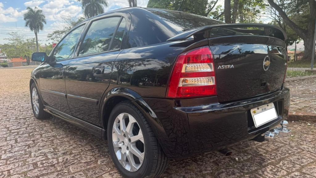 CHEVROLET Astra Hatch - Foto