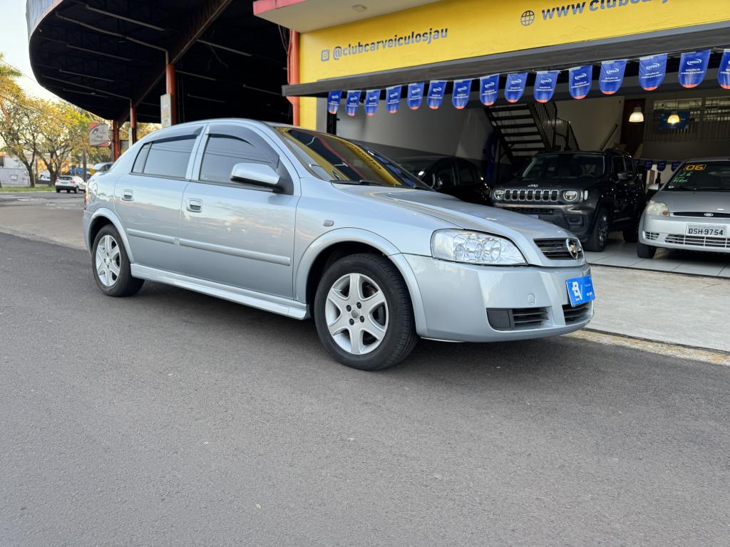 CHEVROLET Astra Hatch - Foto