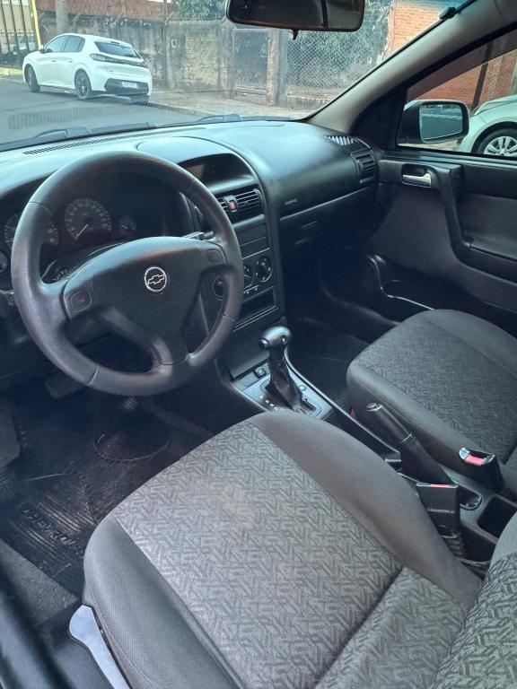 CHEVROLET Astra Hatch - Foto