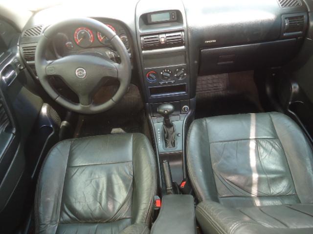 CHEVROLET Astra Hatch - Foto