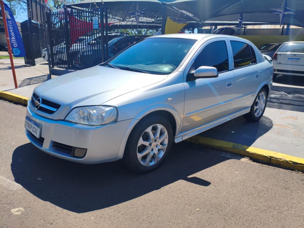 CHEVROLET Astra Hatch - Foto