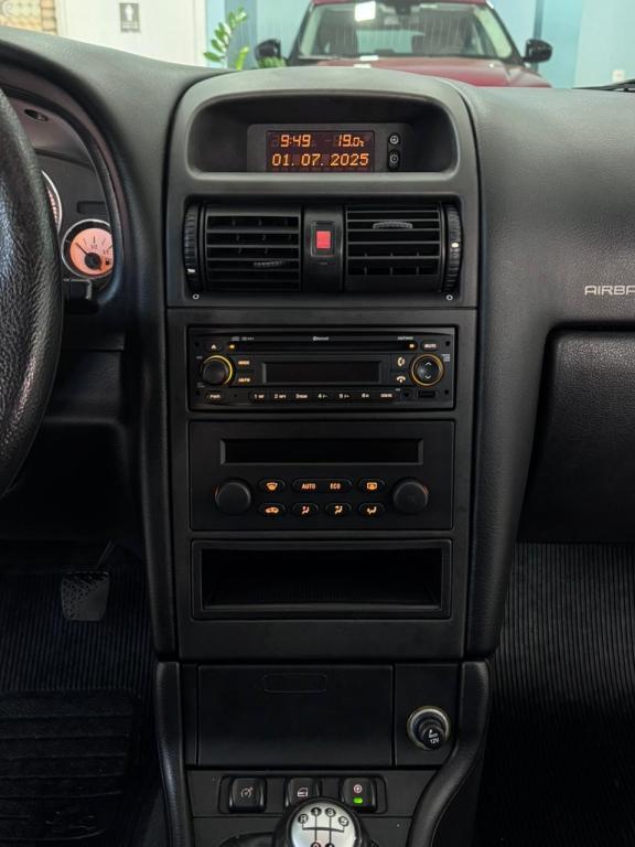 CHEVROLET Astra Sedan - Foto