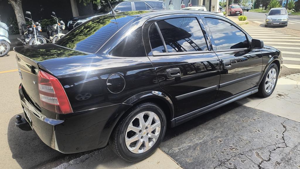 CHEVROLET Astra Sedan - Foto