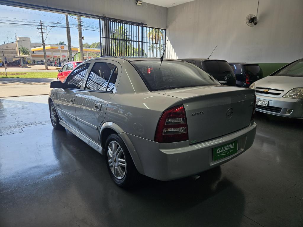 CHEVROLET Astra Sedan - Foto