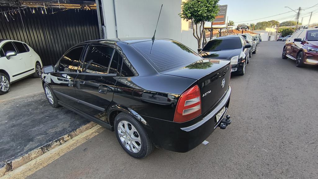 CHEVROLET Astra Sedan - Foto