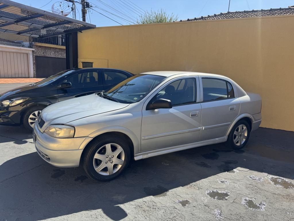 CHEVROLET Astra Sedan - Foto