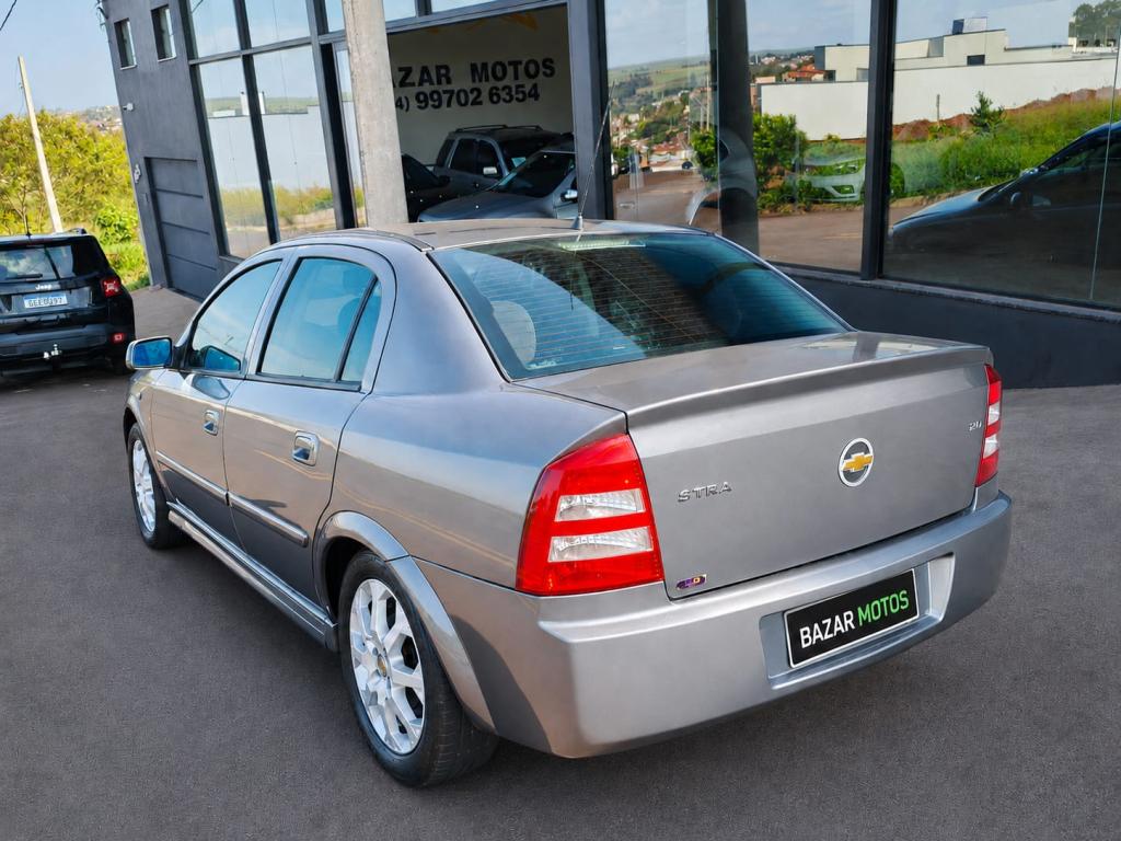 CHEVROLET Astra Sedan - Foto
