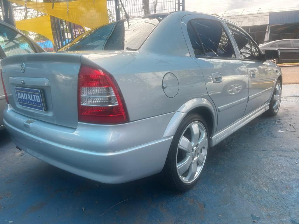 CHEVROLET Astra Sedan - Foto