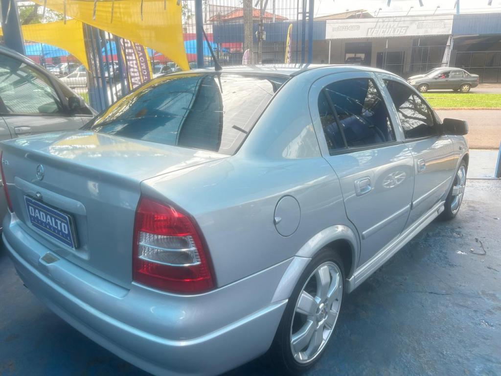 CHEVROLET Astra Sedan - Foto