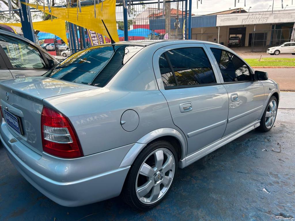 CHEVROLET Astra Sedan - Foto