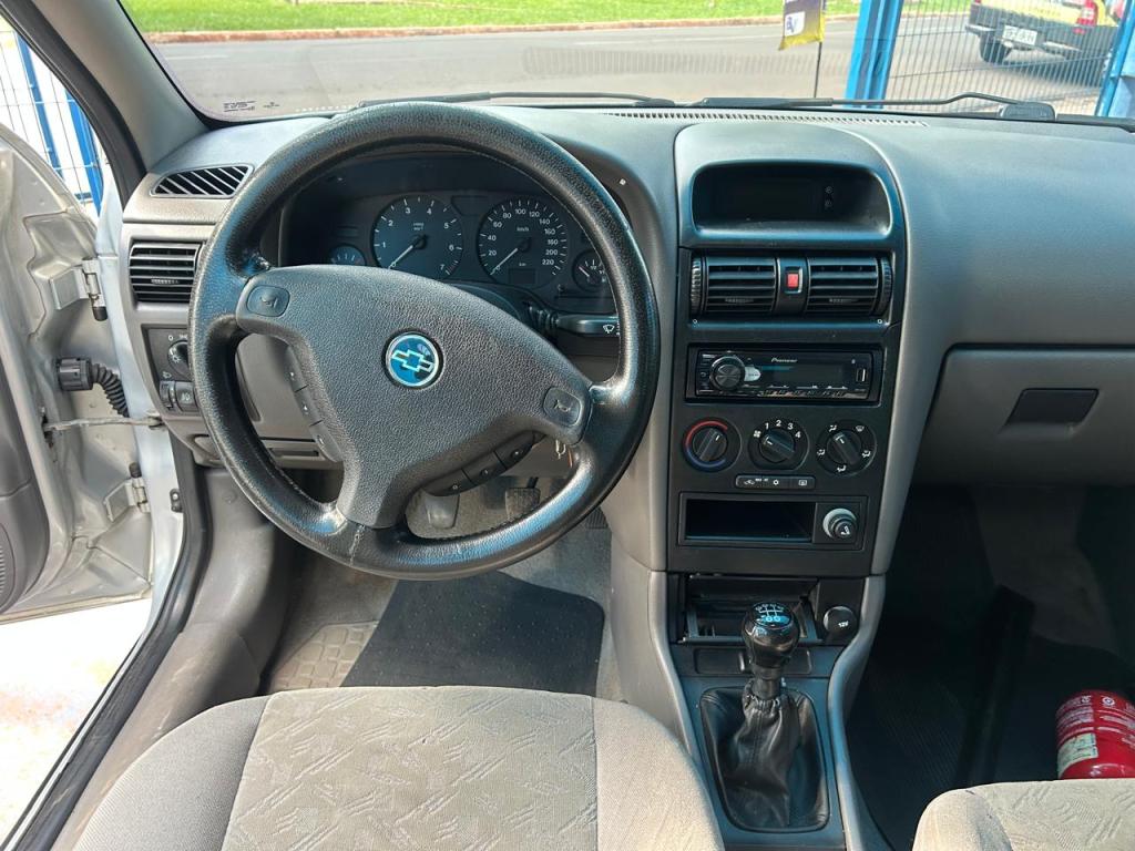 CHEVROLET Astra Sedan - Foto