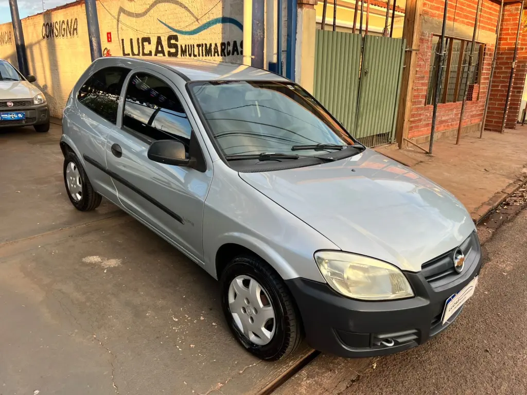 CHEVROLET Celta - Foto